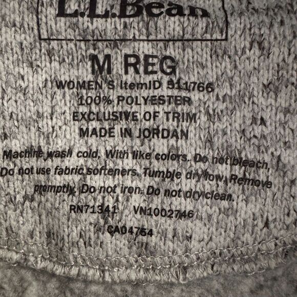 L.L. Bean Women’s MountainFleece Vest Gray Size M Regular Full Zip Pocketed - Picture 9 of 9